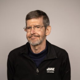 portrait photograph of Steven W. Holloway