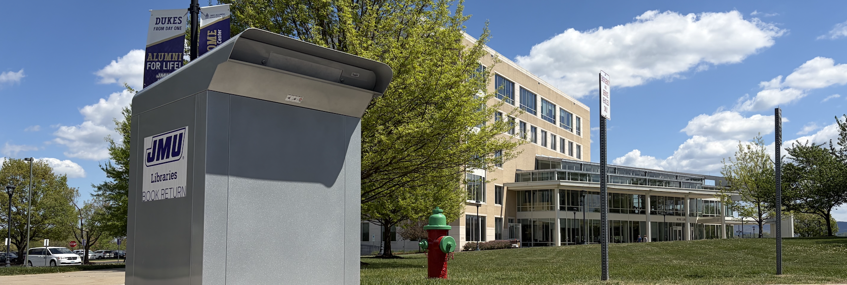 book drop in front of jmu's rose library